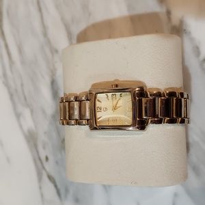 Gossip gold watch